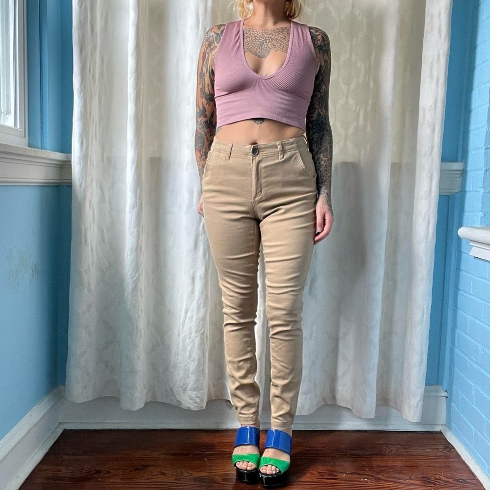 a new day stretchy classic khaki skinny pants size 6